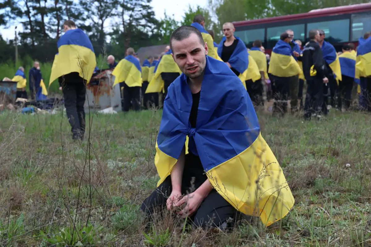 Ukrainische Kriegsgefangene nach Austausch