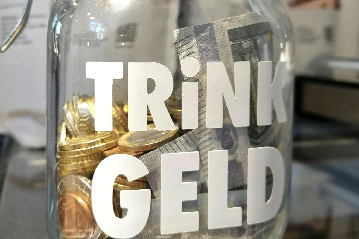 Trinkgelder sind in manchen Branchen ein essenzieller Lohnanteil