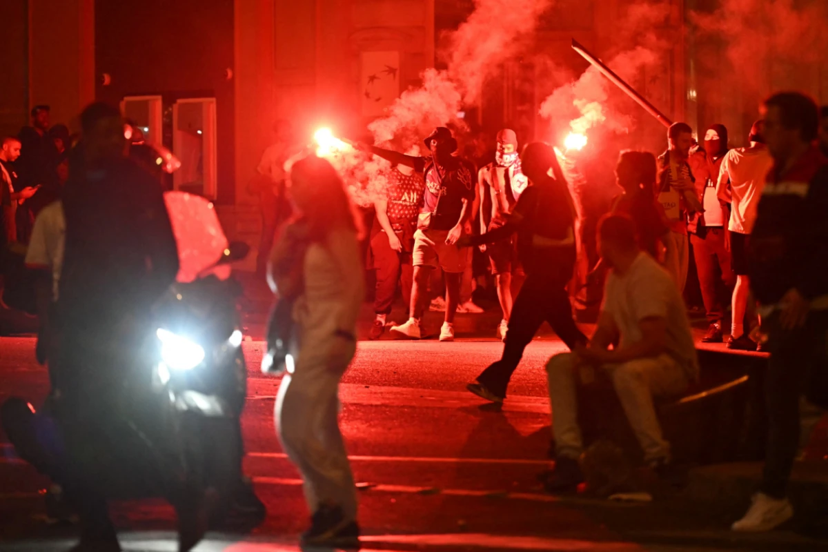 Chaotische Szenen in französischer Hauptstadt