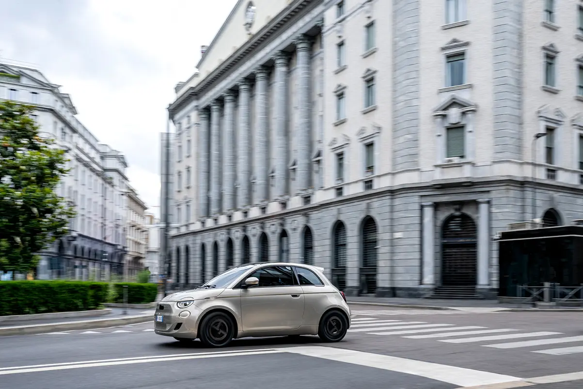 © FIAT Blurred image background
