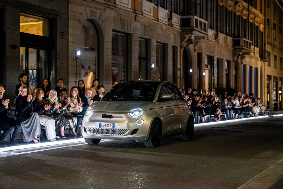 © FIAT Blurred image background