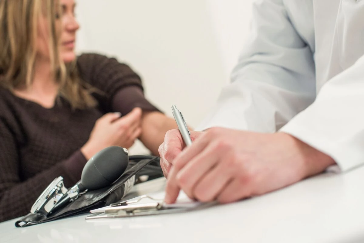 Beschwerden werden bei Frauen öfter als psychosomatisch abgetan
