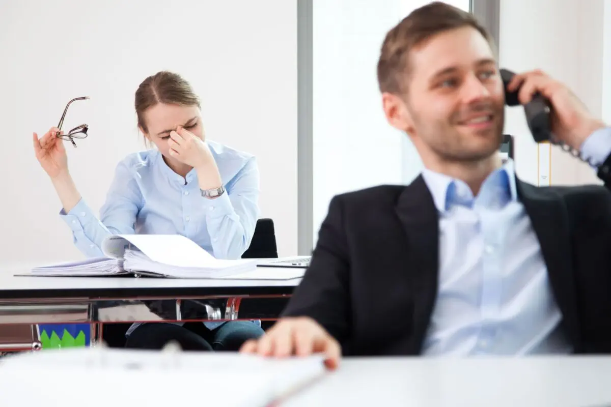 Wer im Beruf alles negativ sieht, schlittert in die Unzufriedenheit