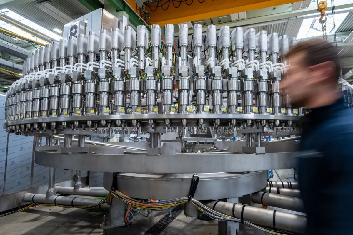 ++ ARCHIVBILD ++ 62.800 weniger Beschäftigte in Industrie und Gewerbe