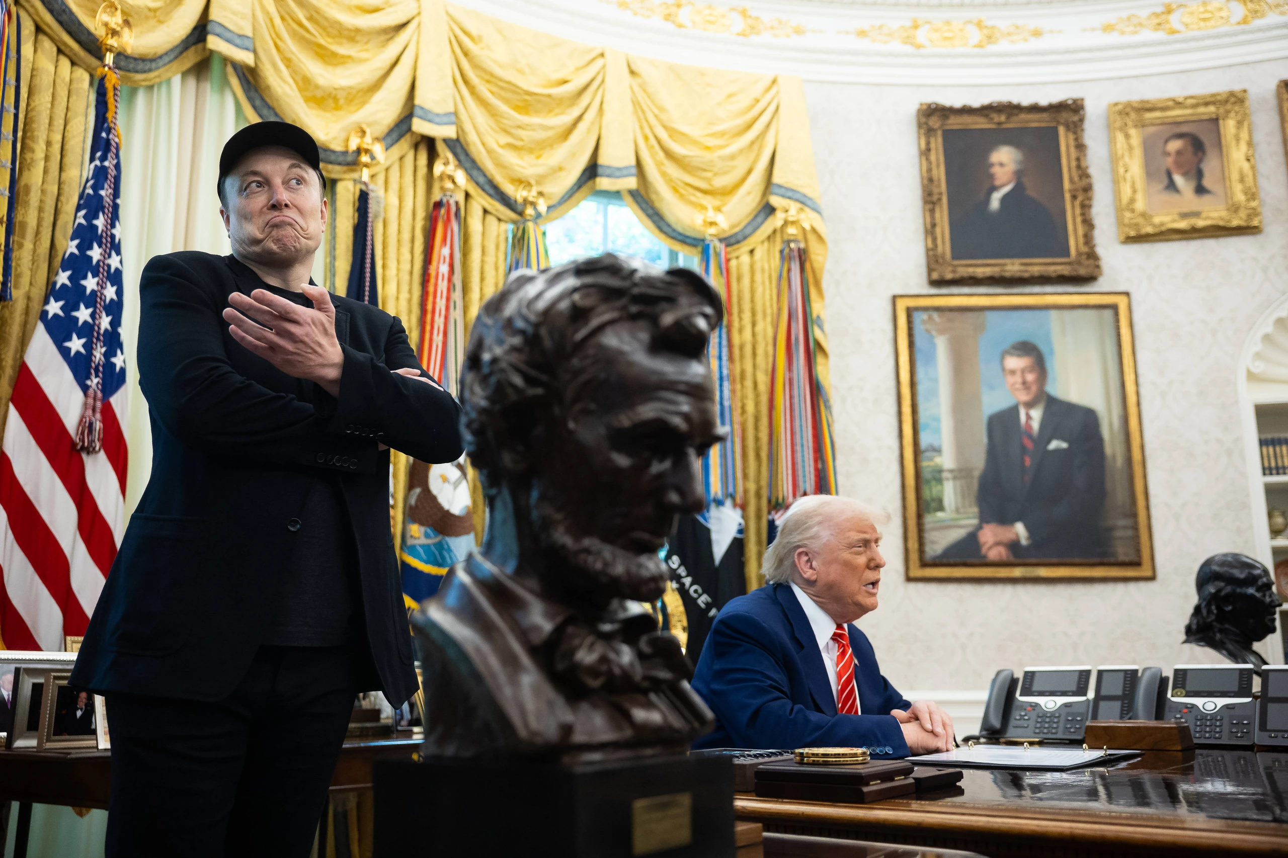 Trump gegen Musk: Eskalation in Echtzeit – Tweets, Drohungen, Milliardenverluste