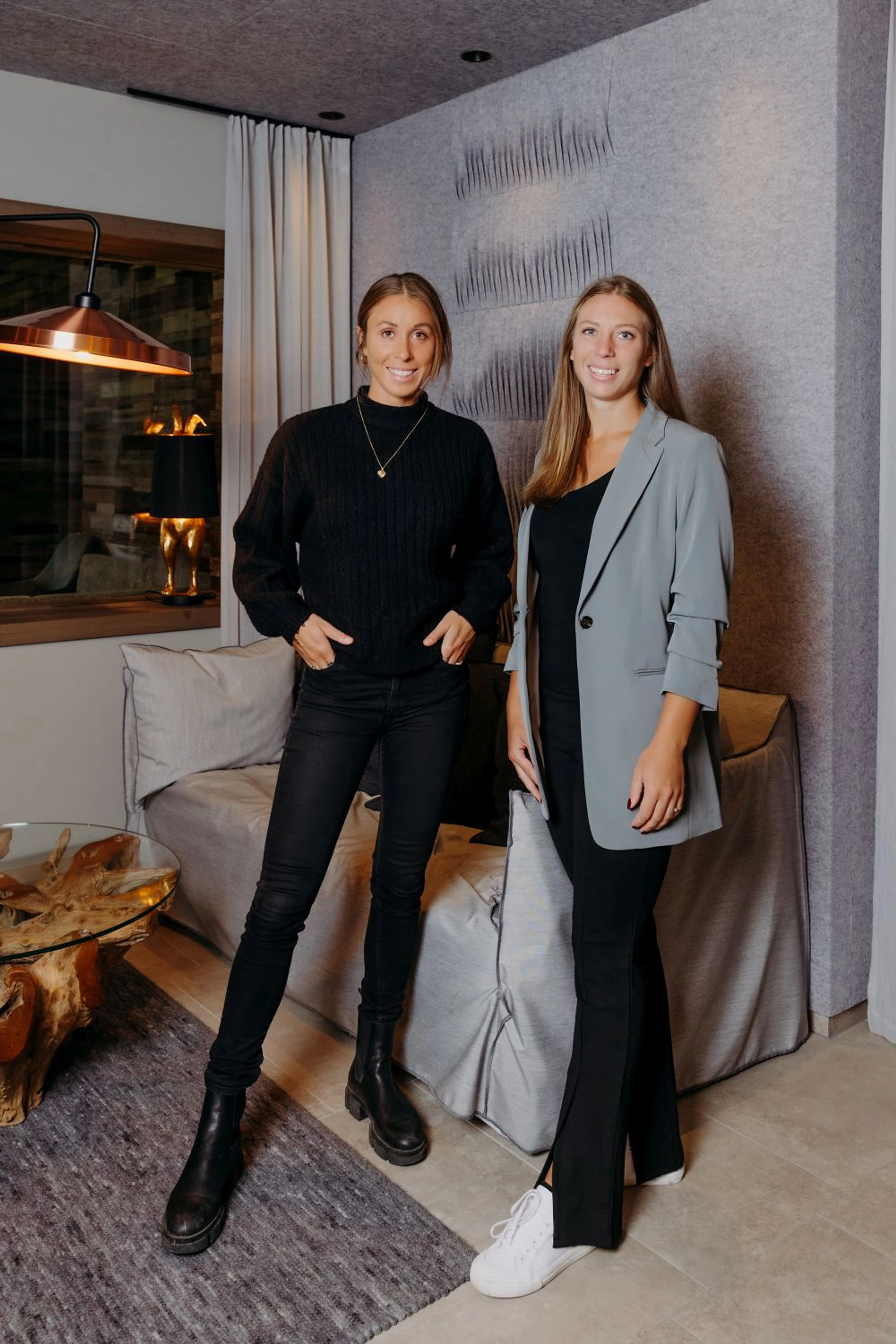 © SOULSISTERS' Blurred image background