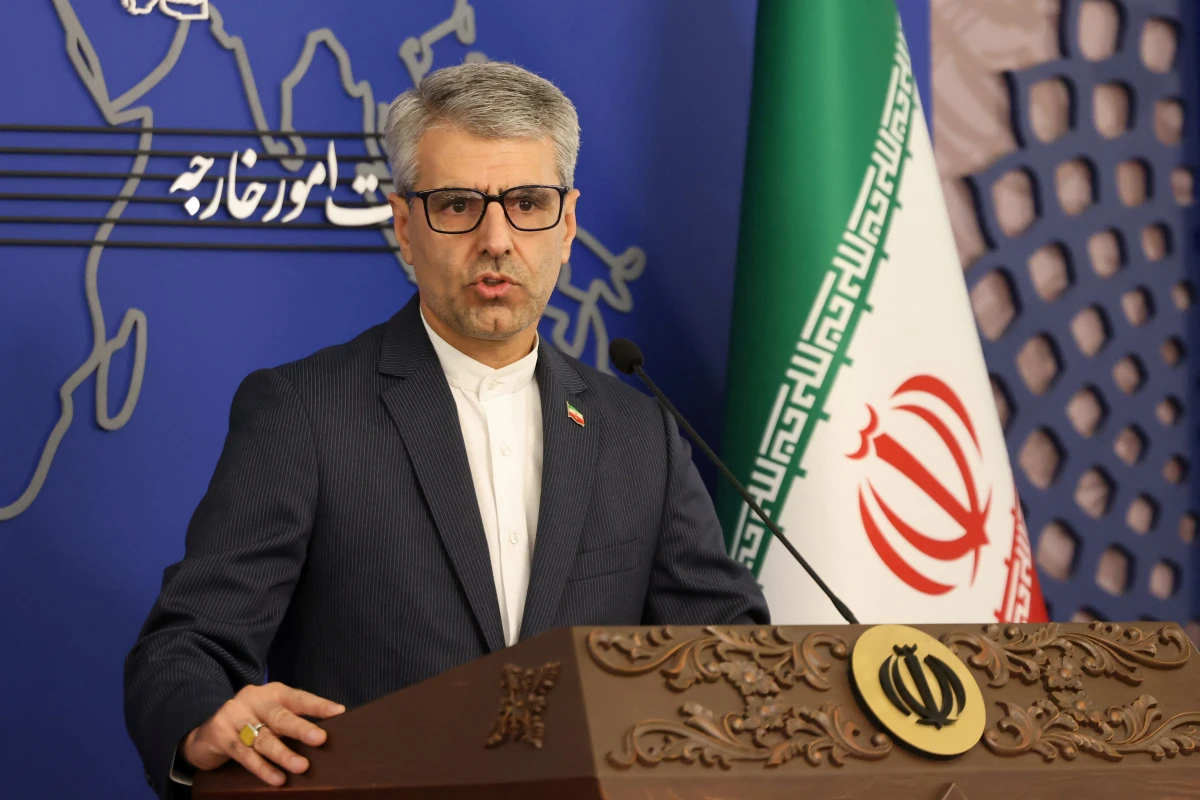 Baghaei bei der wöchentlichen Pressekonferenz von Irans Außenamt