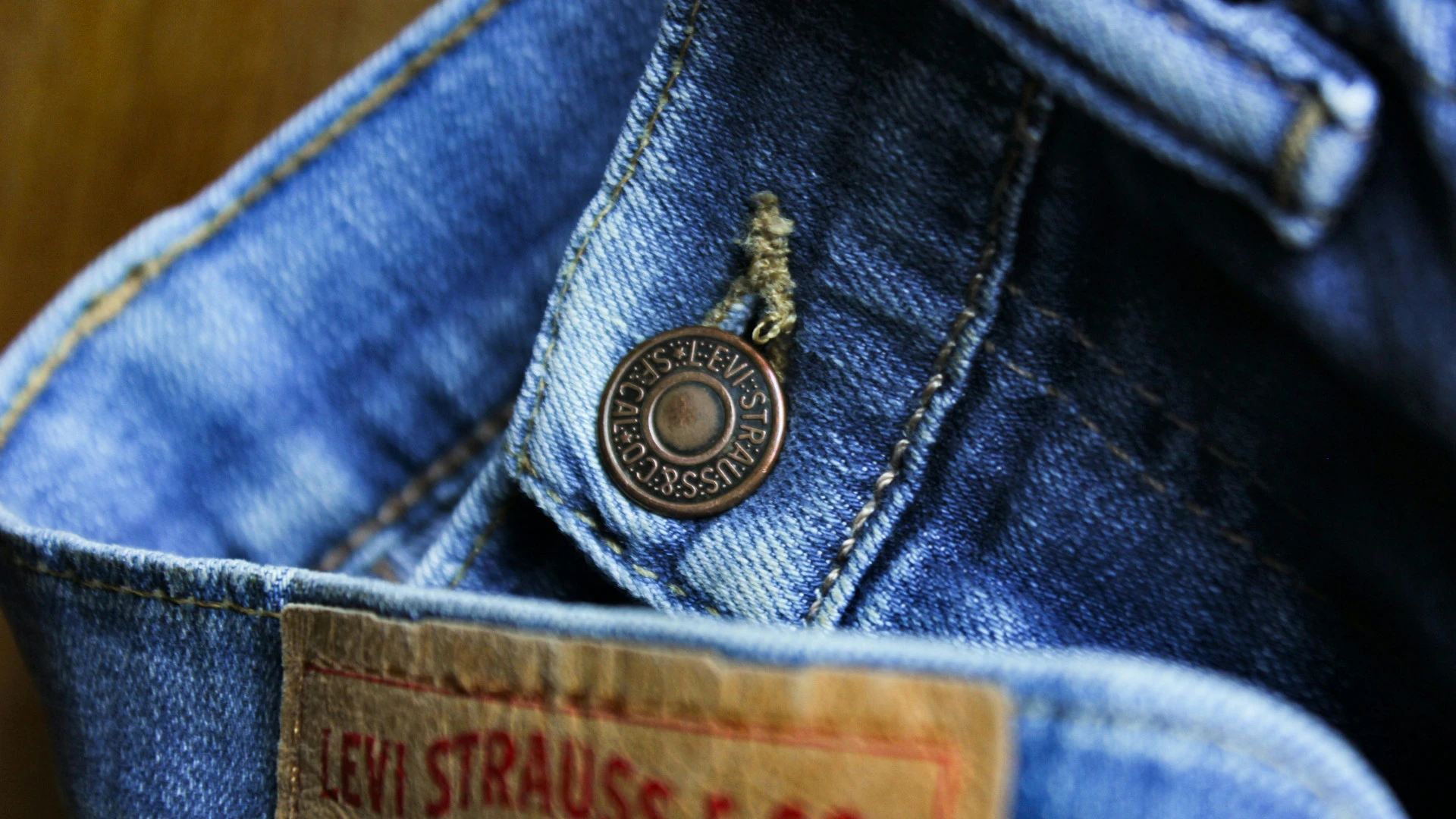 Levi's 501: Das Ende des Kordelzugs