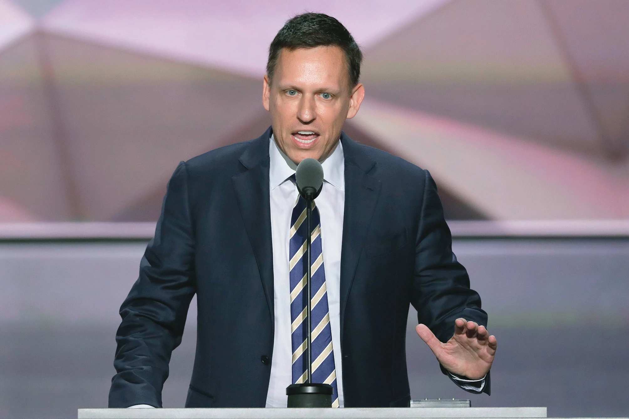 © J. Scott Applewhite / AP Blurred image background