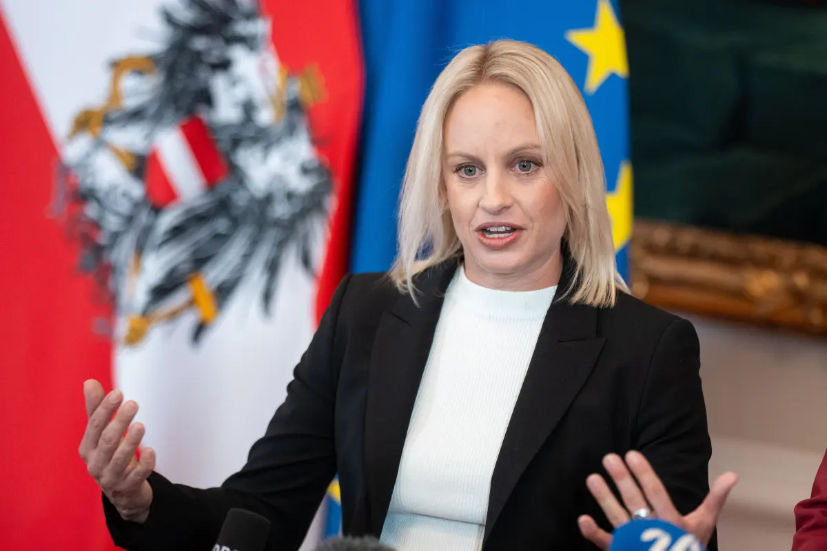 Sport-Staatssekretärin Michaela Schmidt sieht Handlungsbedarf
