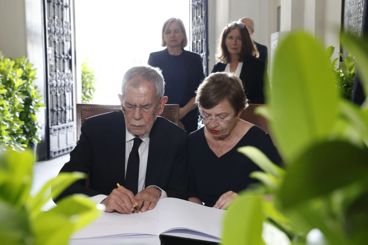 Bundespräsident Van der Bellen und Ehefrau Doris Schmidauer