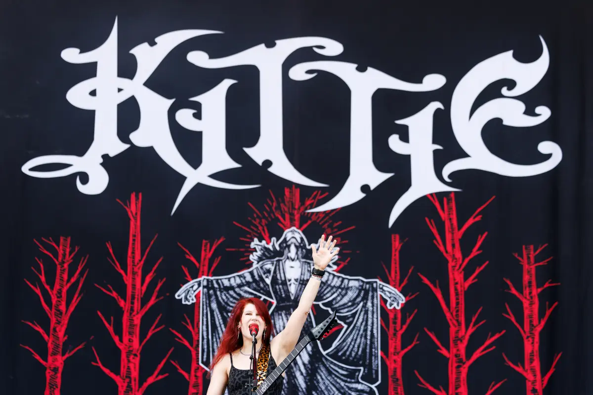 Morgan Lander von Kittie heizte der Menge ein