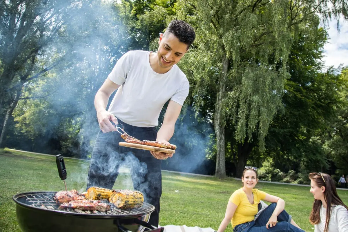 Besondere Gefahr droht unter anderem bei rohem Fleisch