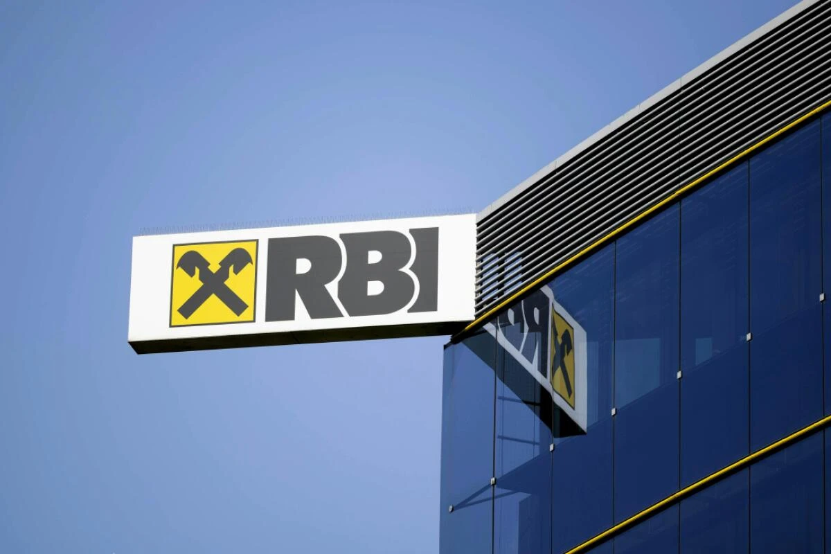 Rasperia für Aufrechterhaltung von Verkaufsverbot für RBI-Tochter