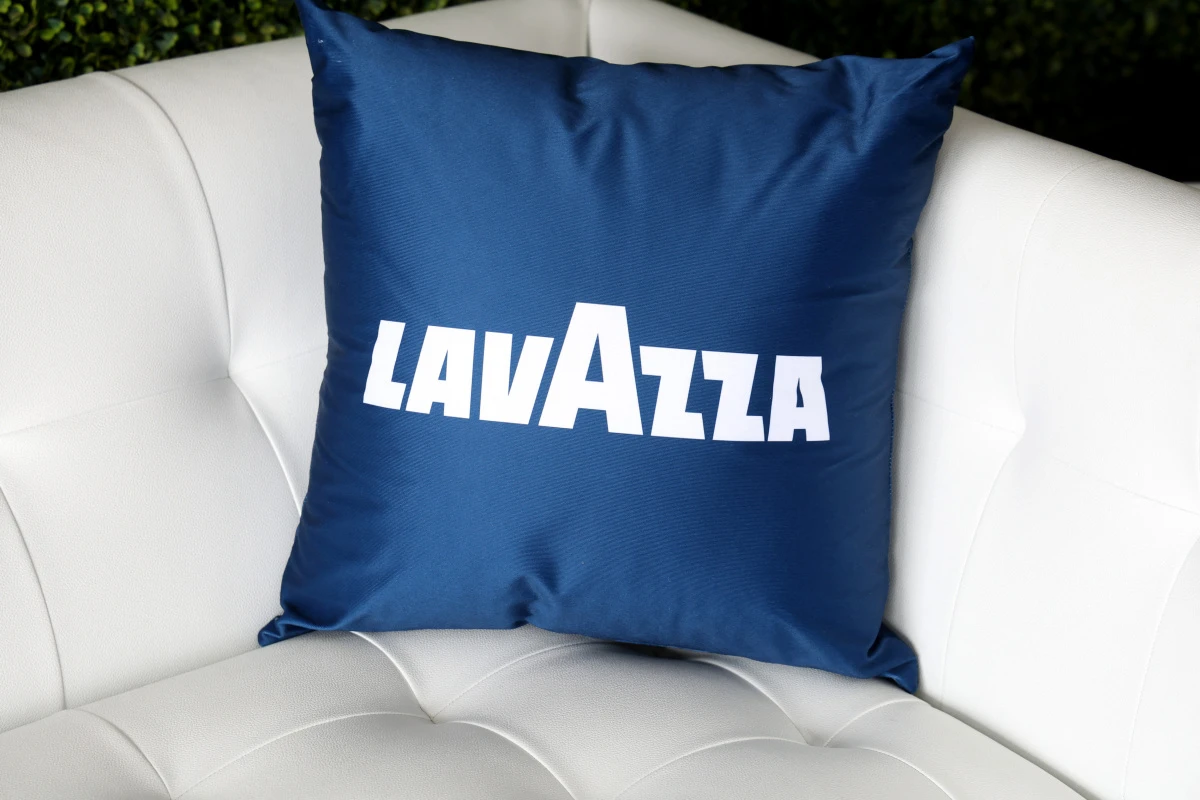 Lavazza ist auf Einkaufstour
