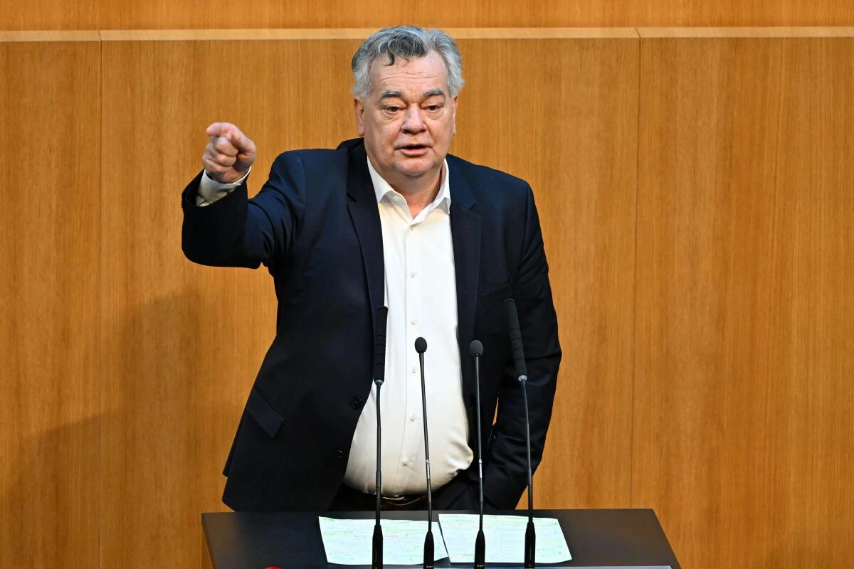 Kogler wird sich auch vom Klubvorsitz zurückziehen