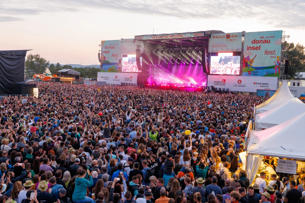 Volles Haus vor der Hauptbühne ist keine Seltenheit