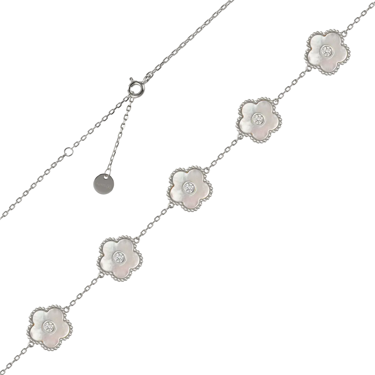 Eine Kette in Sterlinsilber mit Blumen