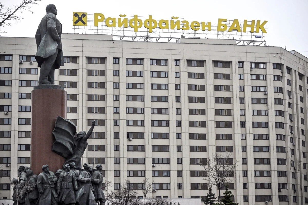 Raiffeisenbank Russland sieht "beispiellose Entscheidung"