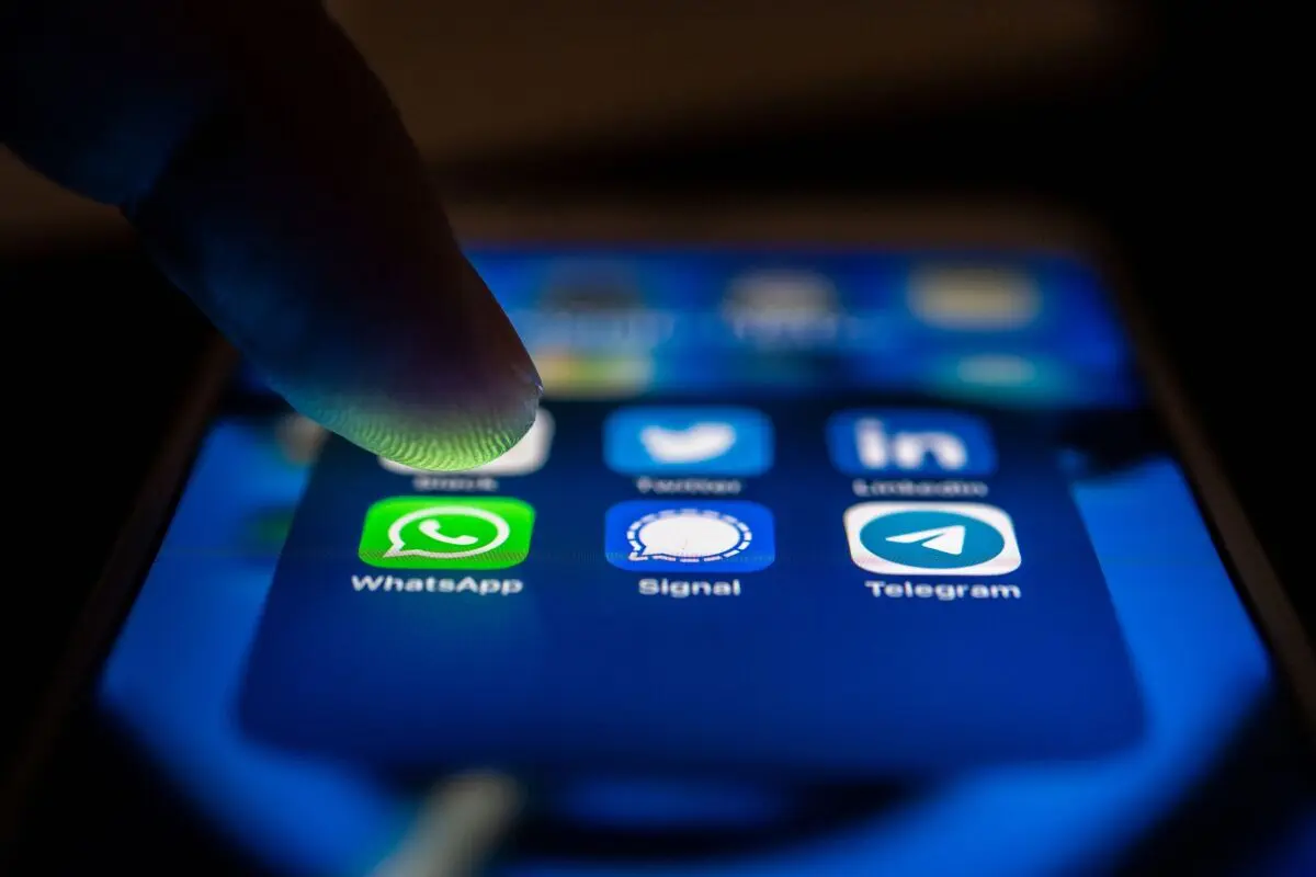 Über ChatGPT in Whatsapp kann man nun auch Bilder generieren lassen