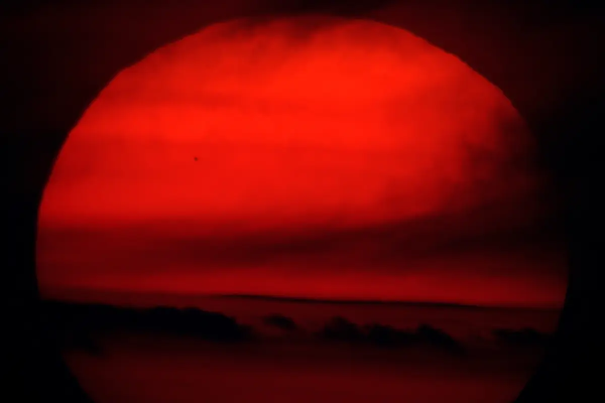 Im Bild: Merkur zieht vor der Sonne vorbei