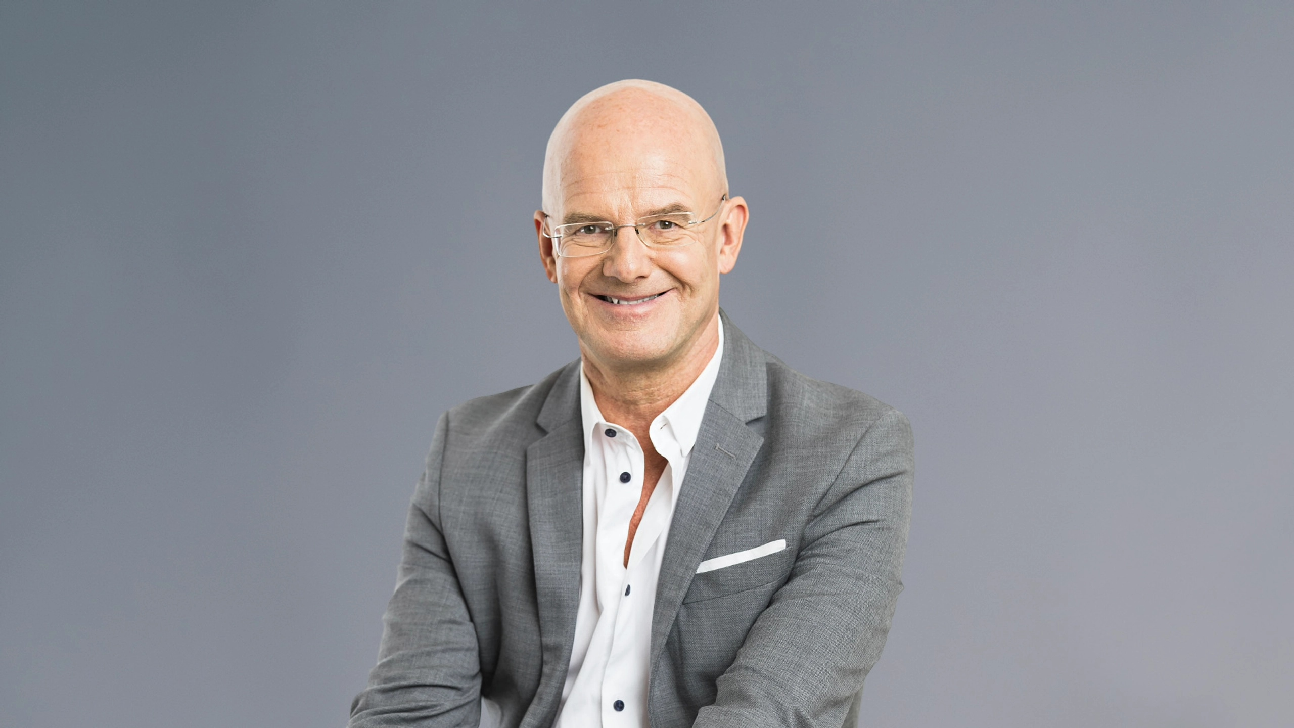 Eugen A. Russ: Die graue Eminenz hinter der Russmedia-Moser-Holding-Fusion
