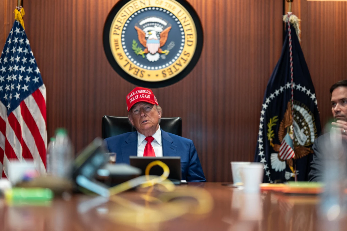 Trump kokettiert mit Machtwechsel im Iran