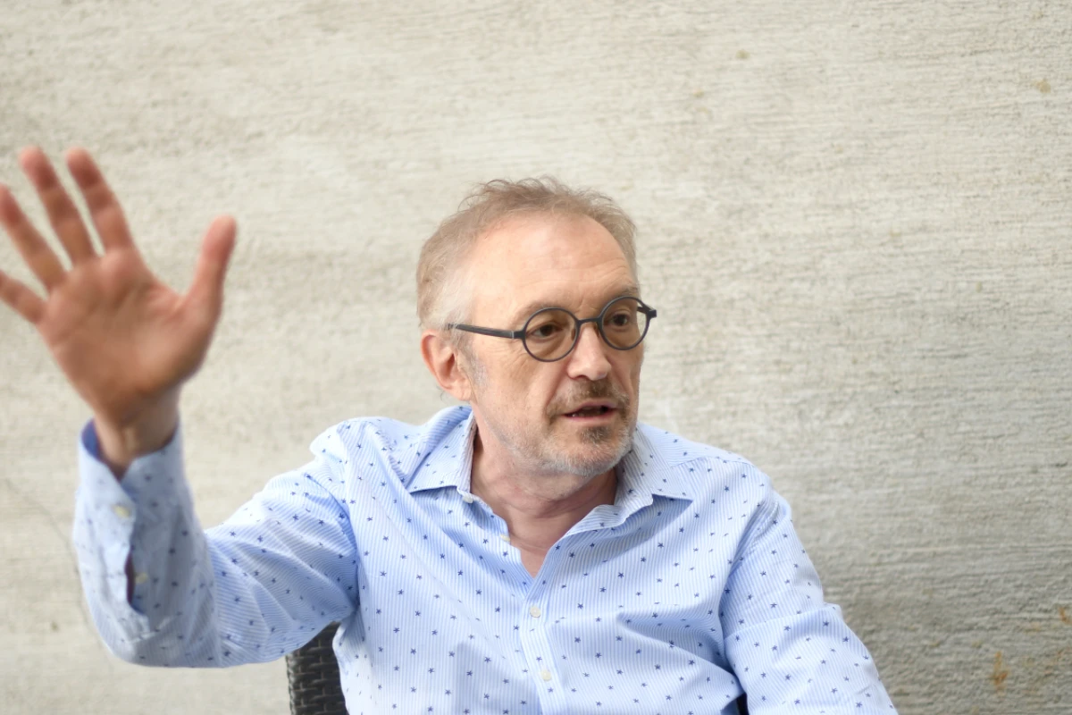 High Five für Josef Hader aus Berlin
