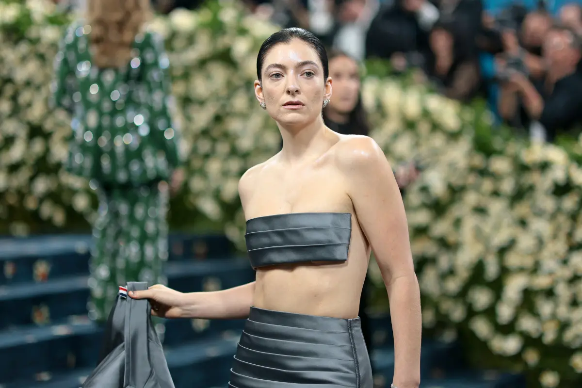 Der Popstar zieht nicht nur bei der Met Gala die Blicke auf sich