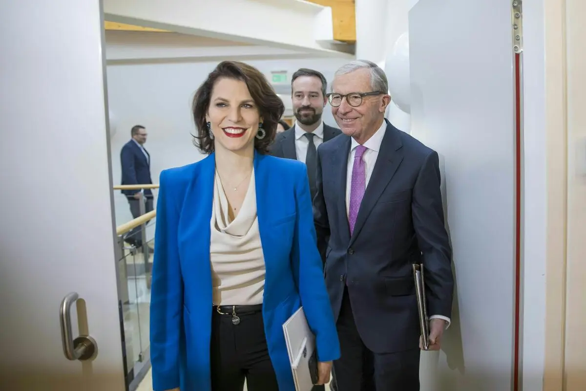 Karoline Edtstadler folgt auf Wilfried Haslauer