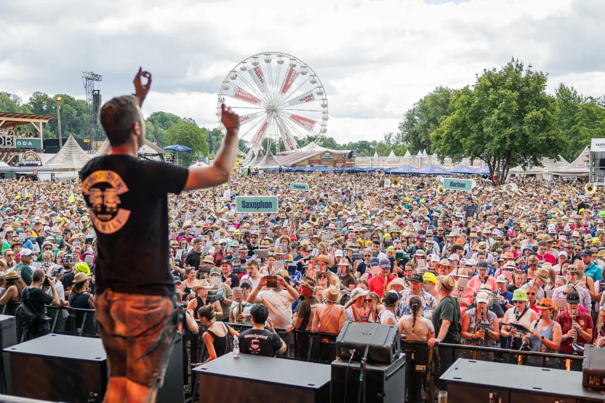 Rund 20.000 Besucher griffen auch selbst zum Instrument