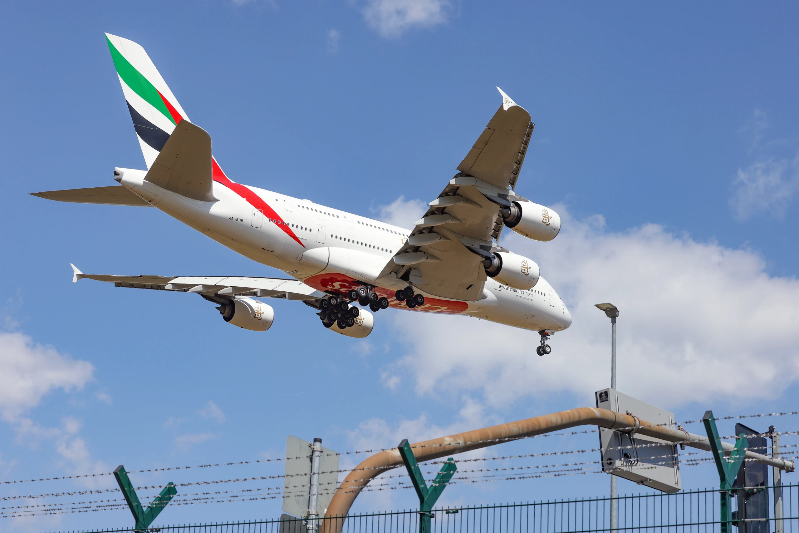Flugsicherung in Europa: Kontrolle, Institutionen und die Zukunft des europäischen Luftraums