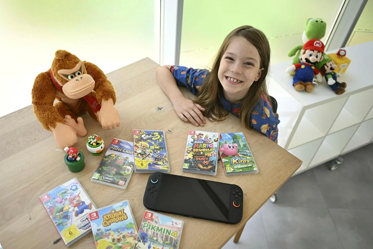 © News.at Blurred image background