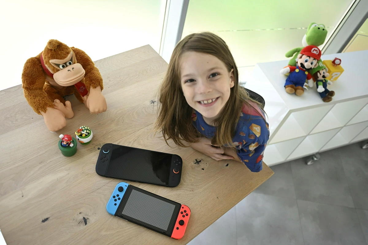 © News.at Blurred image background