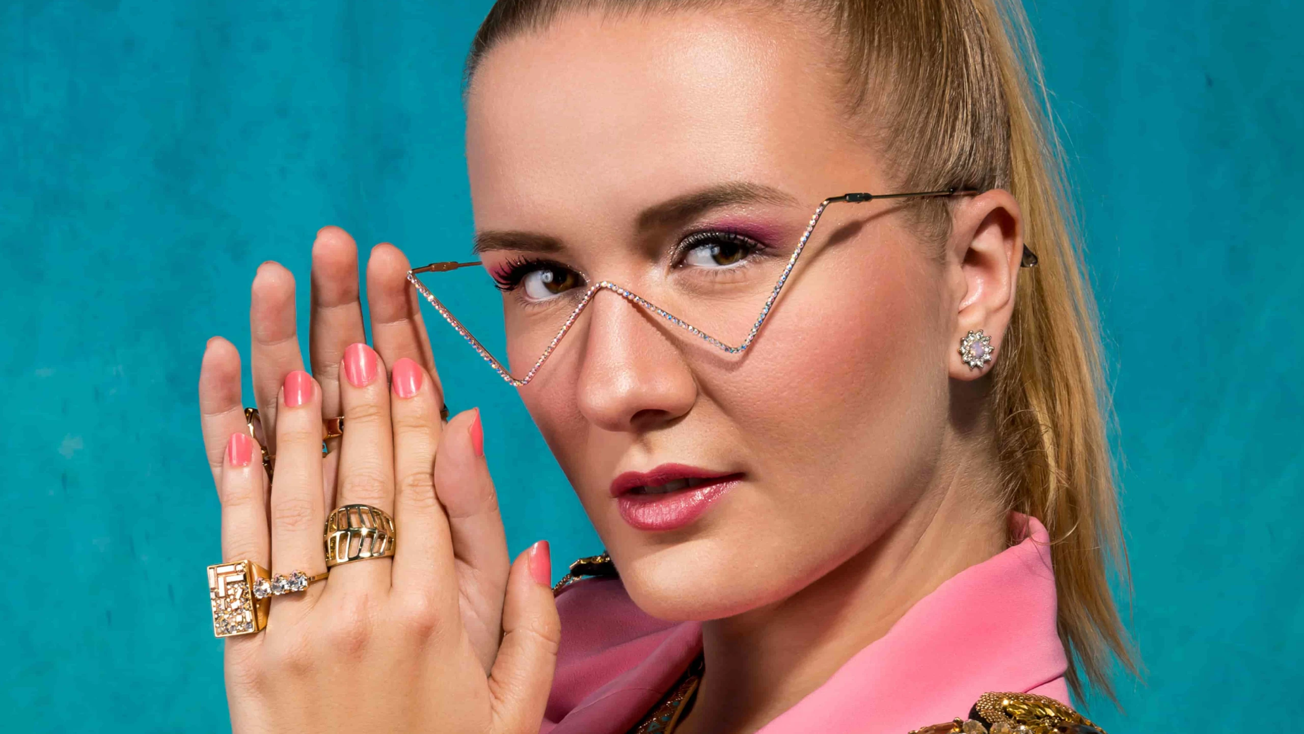 Pink, laut, steirisch: Wer ist eigentlich Billie?