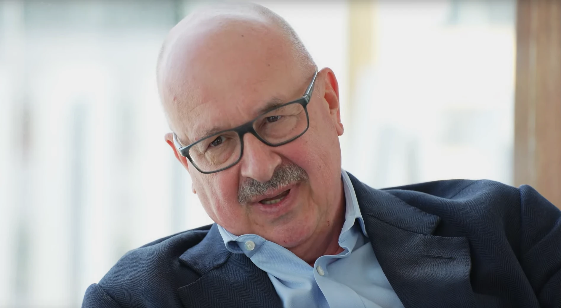 Günther Laufer: Der Herr der Herzen und Fliegen