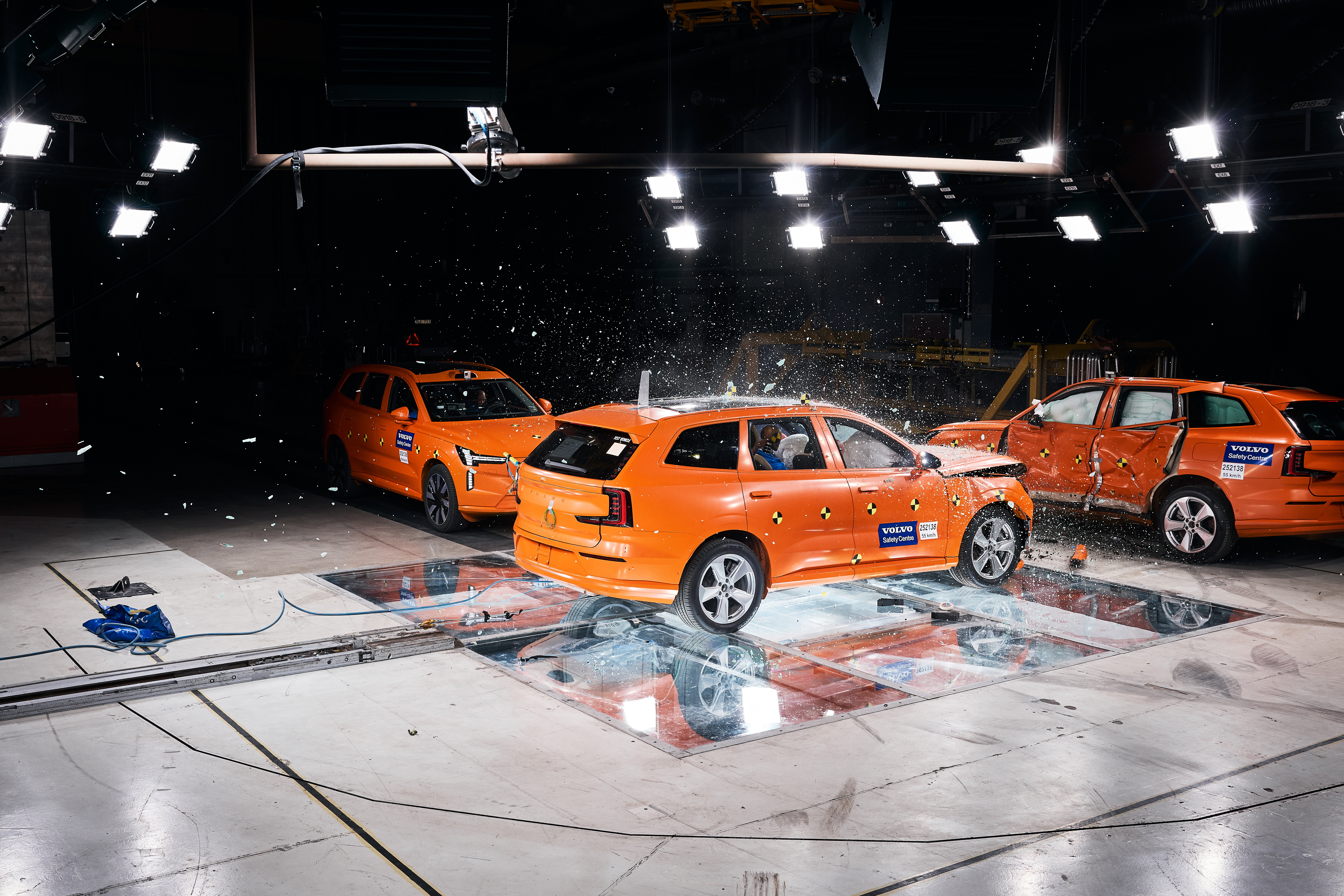 Crash Test mit drei Autos