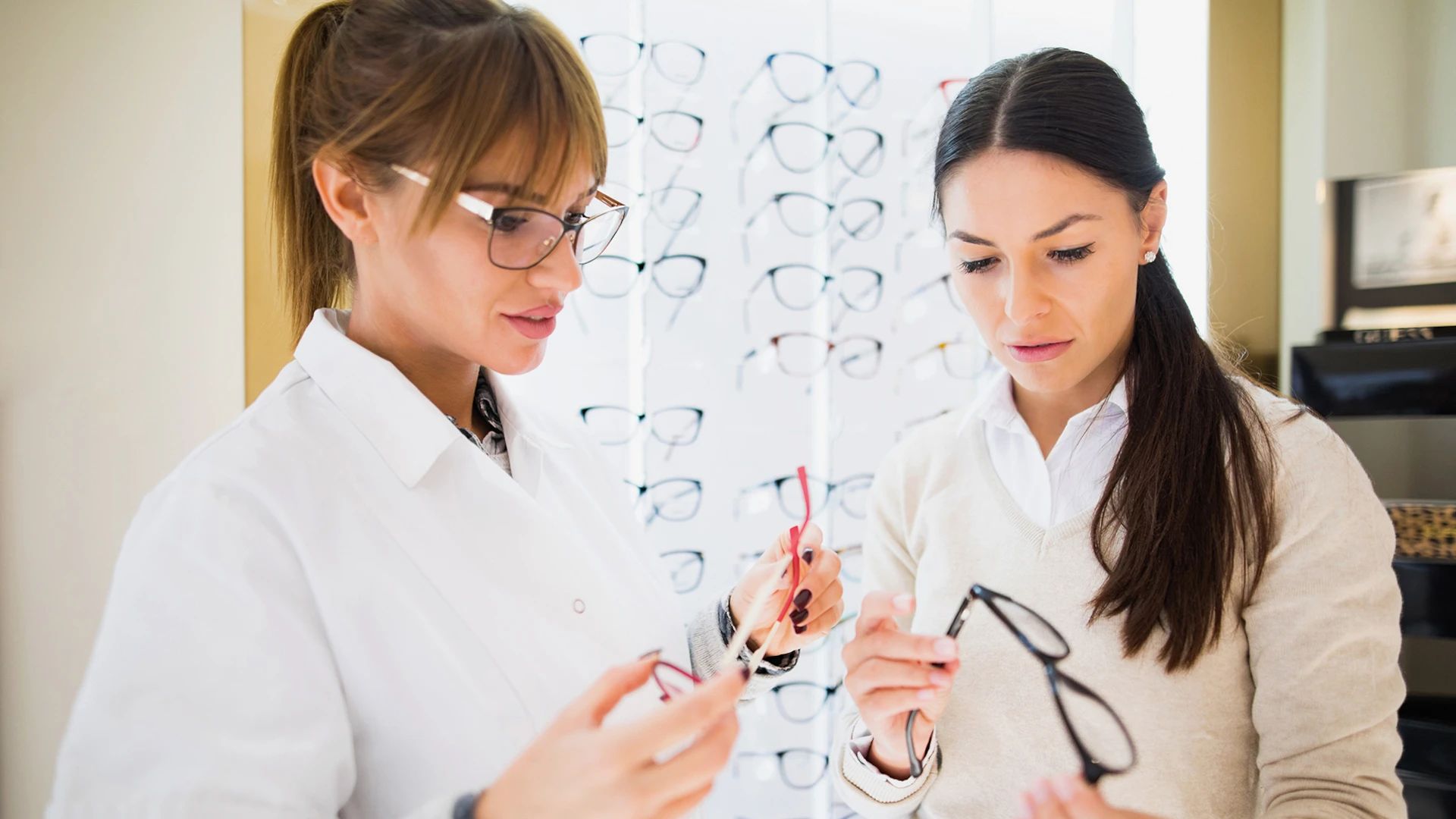 Österreichs Optikerketten im Test
