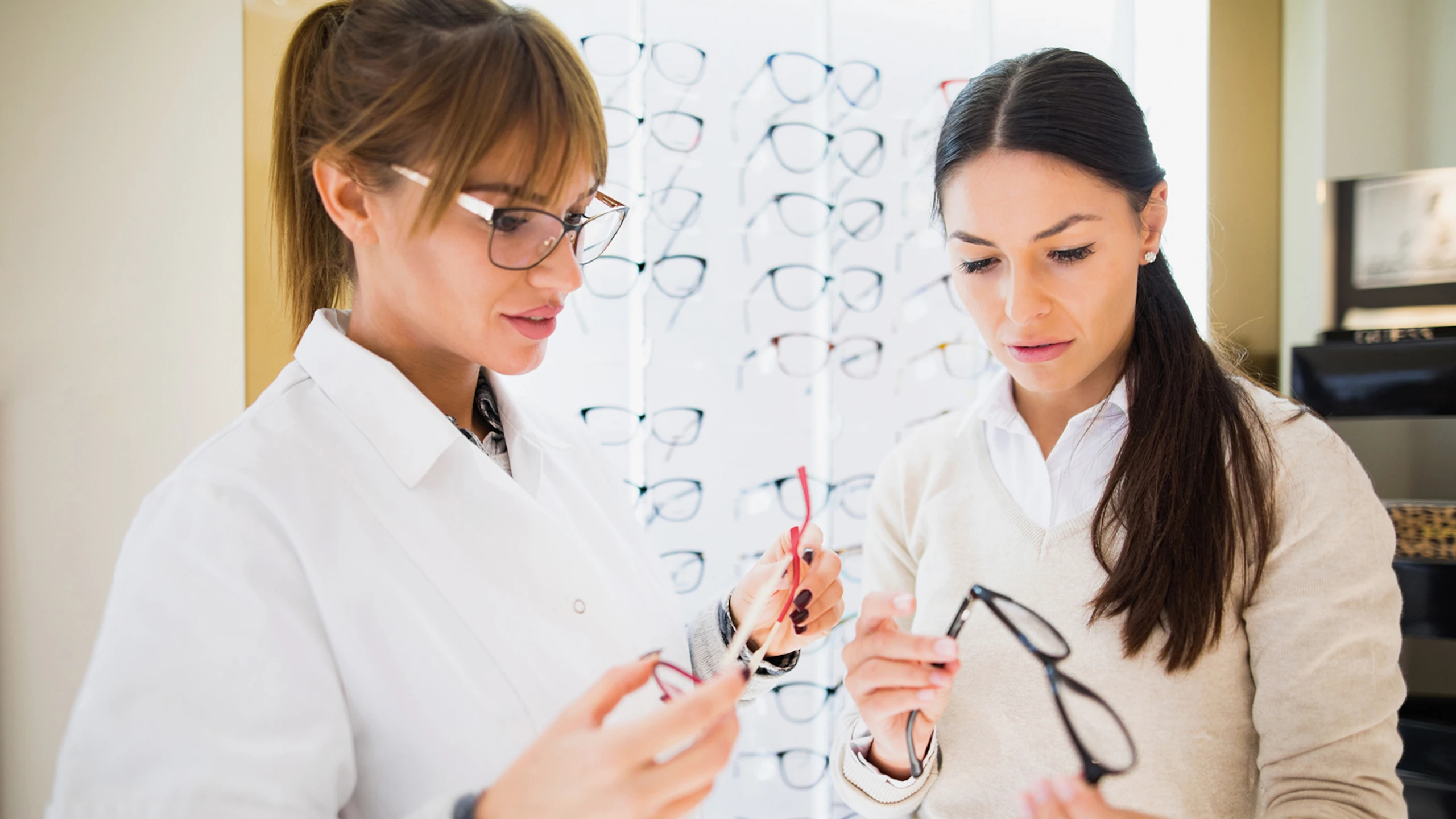 Österreichs Optikerketten im Test