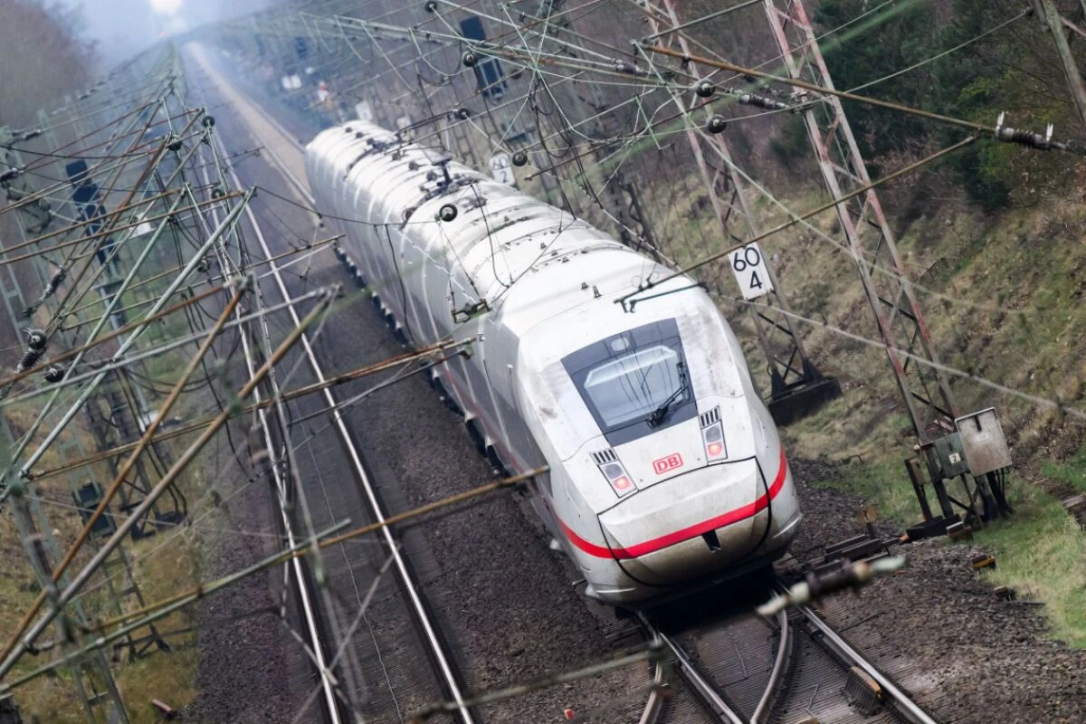 ++ ARCHIVBILD ++ Tatort war ein ICE, der von Hamburg nach Wien unterwegs war