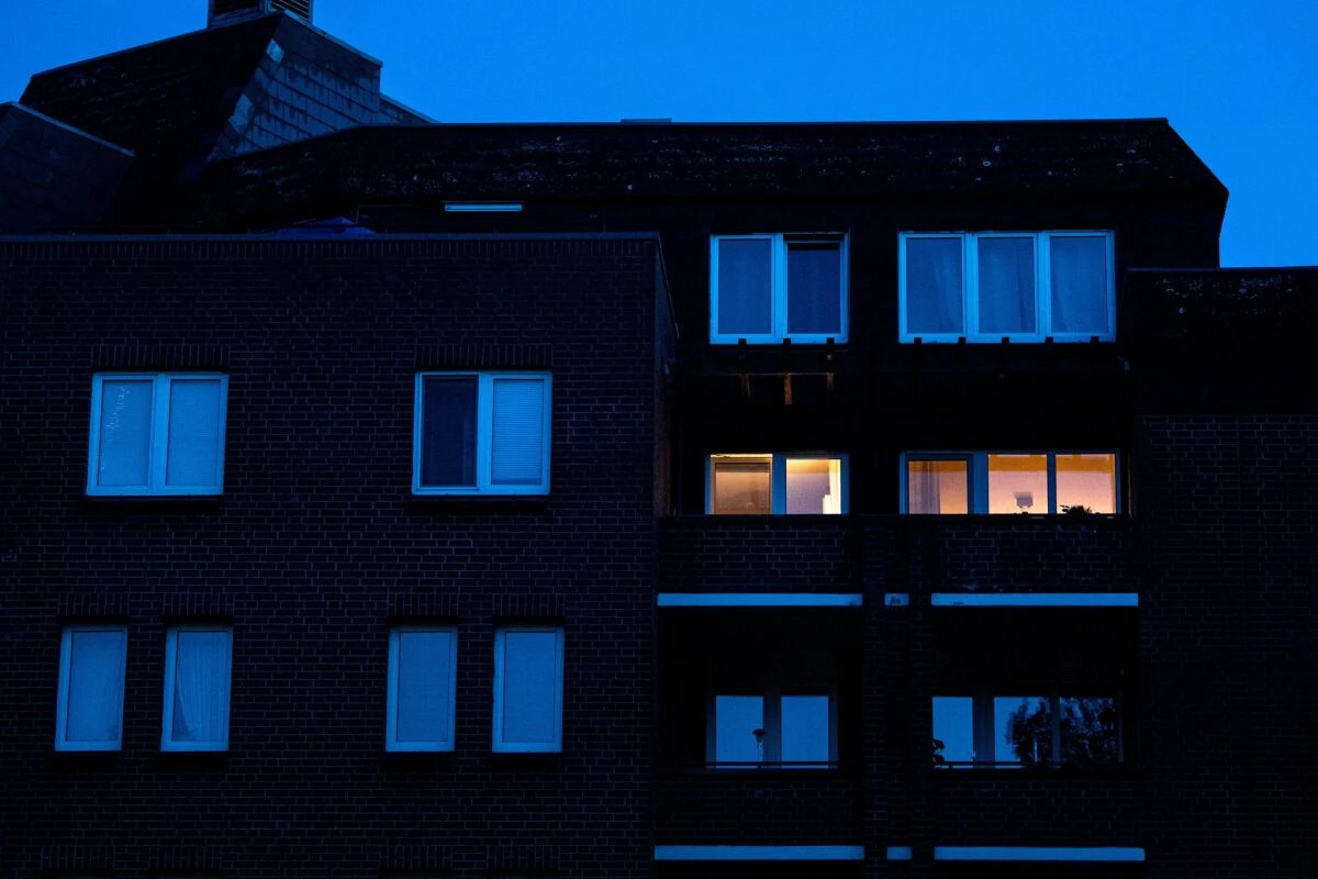 Es sollte nicht offensichtlich sein, dass das Haus unbewohnt ist