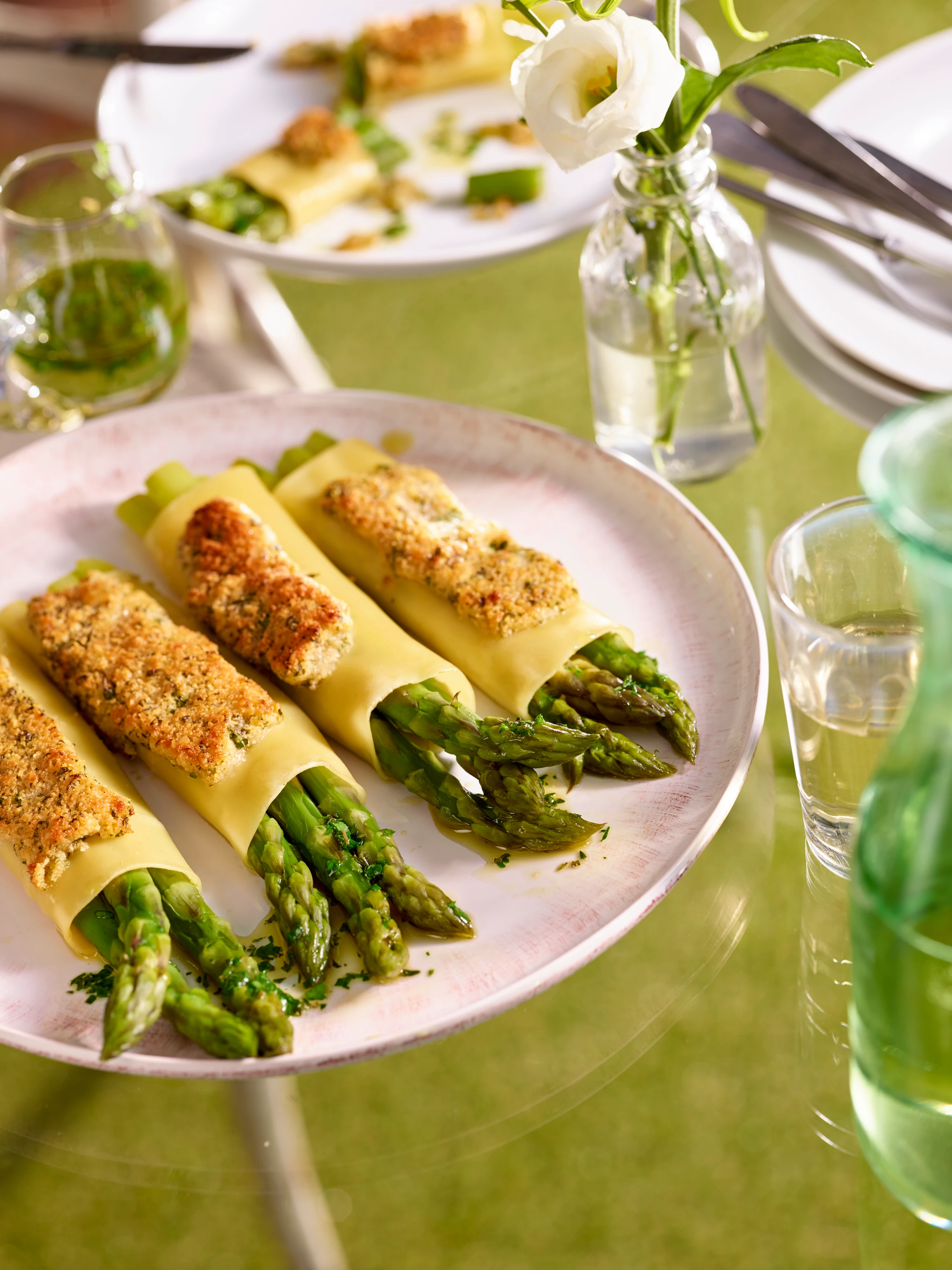 Spargel-Cannelloni mit Thymiankruste