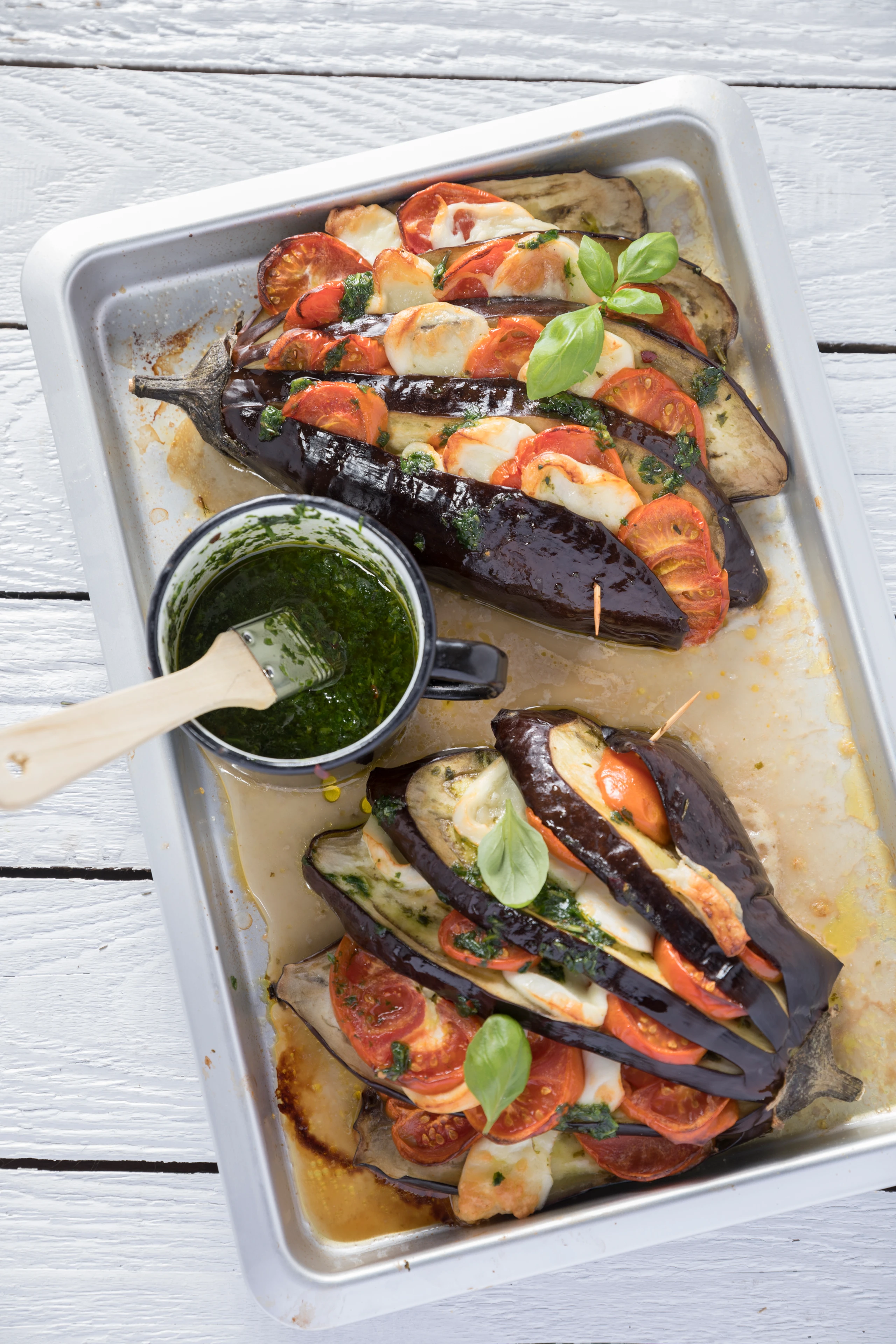 Gefüllte Melanzani mit Kräuteröl