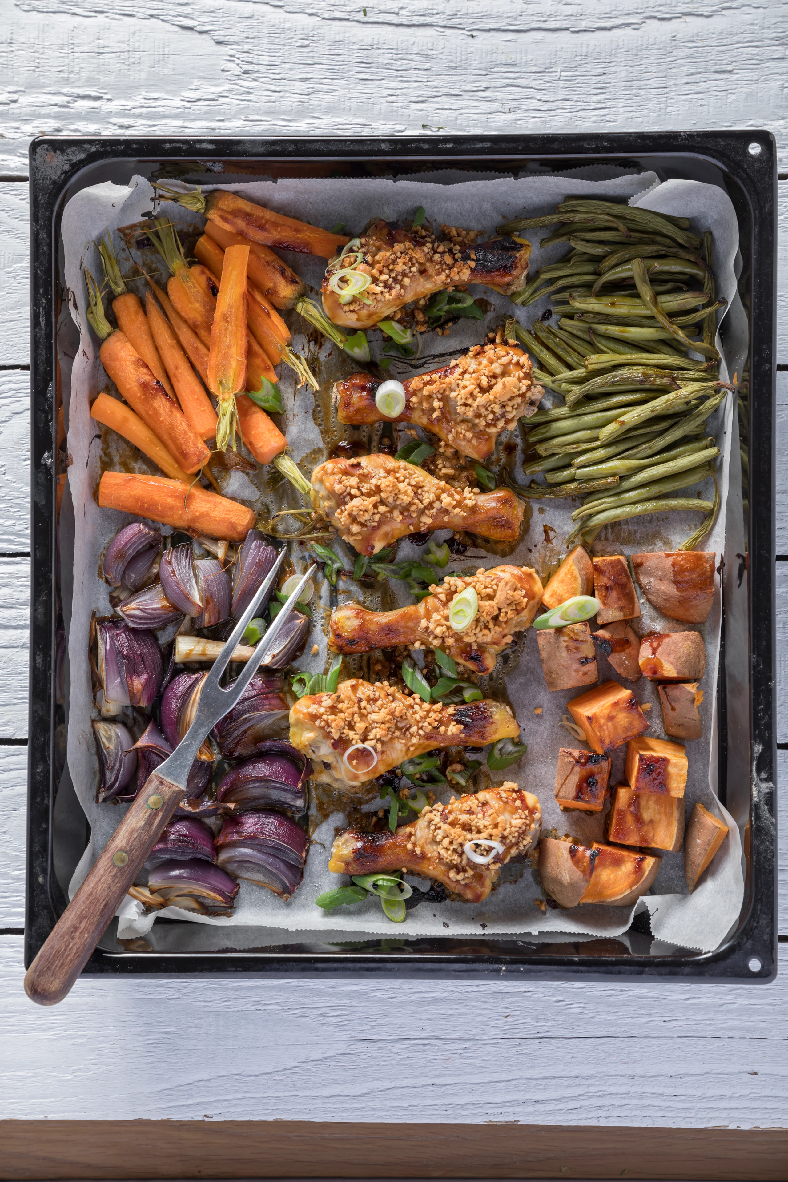 Teriyaki-Huhn mit Gemüse vom Blech