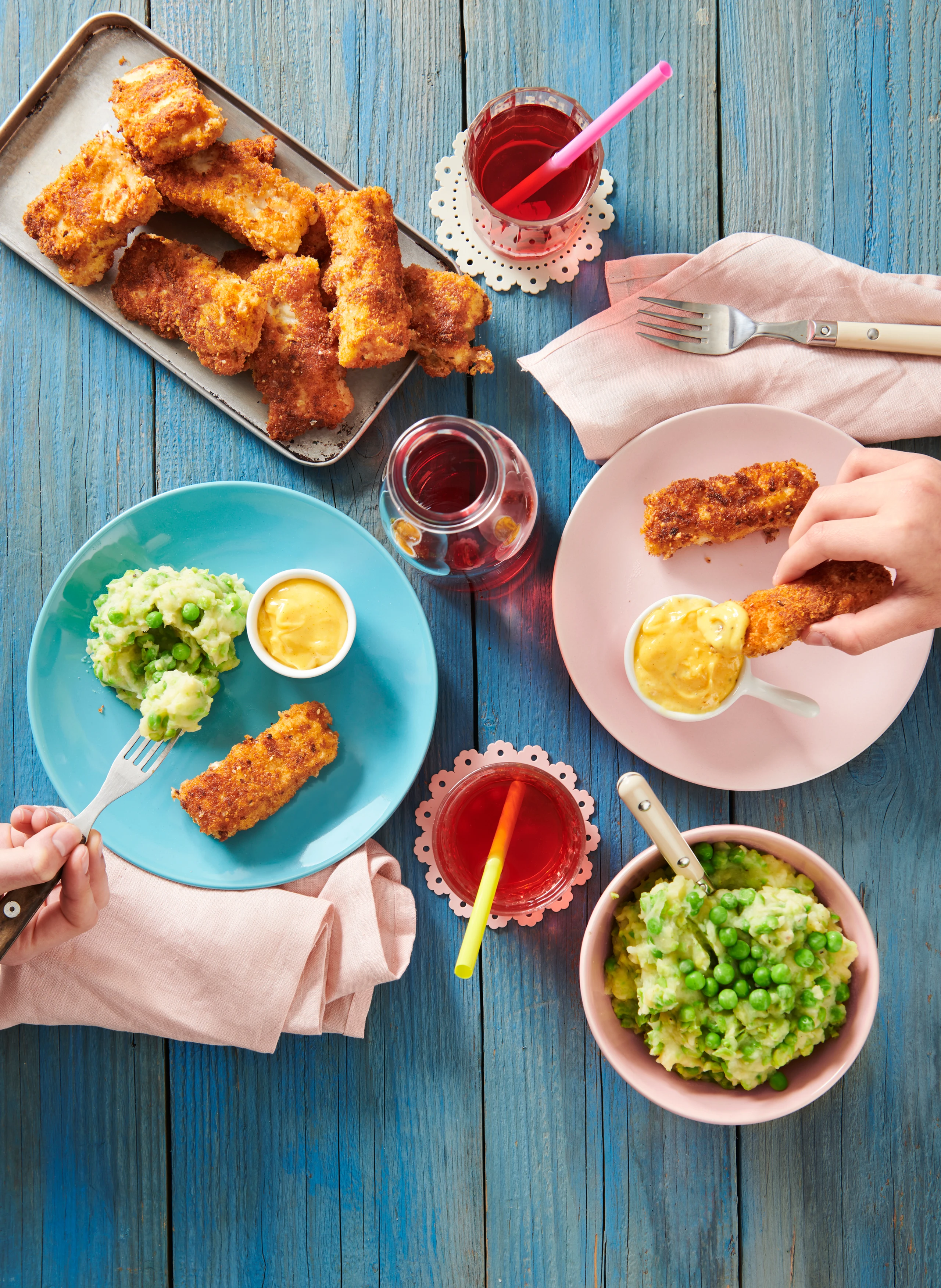 Fischstäbchen mit Erbsenpüree