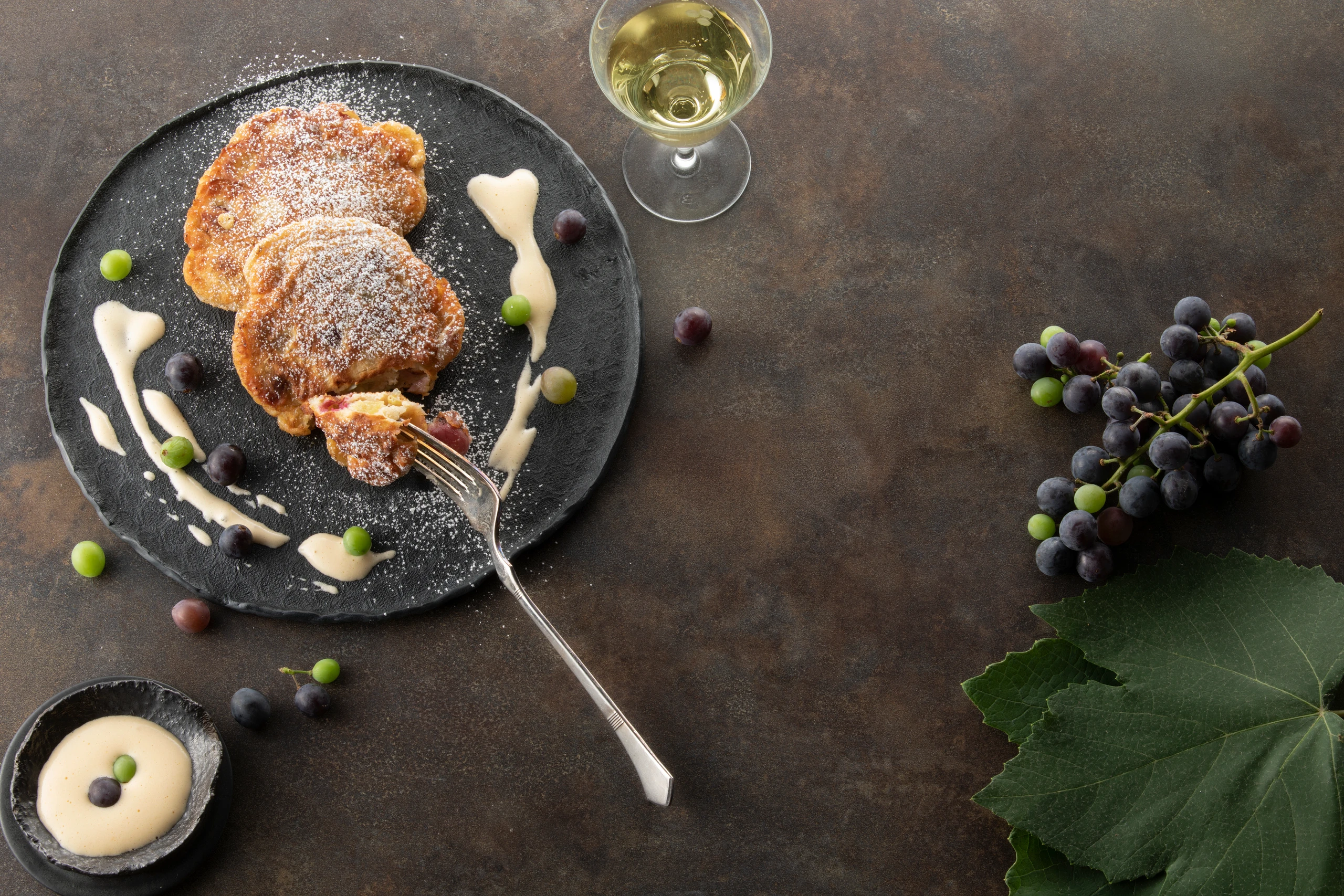 Traubennockerl mit Weinschaum