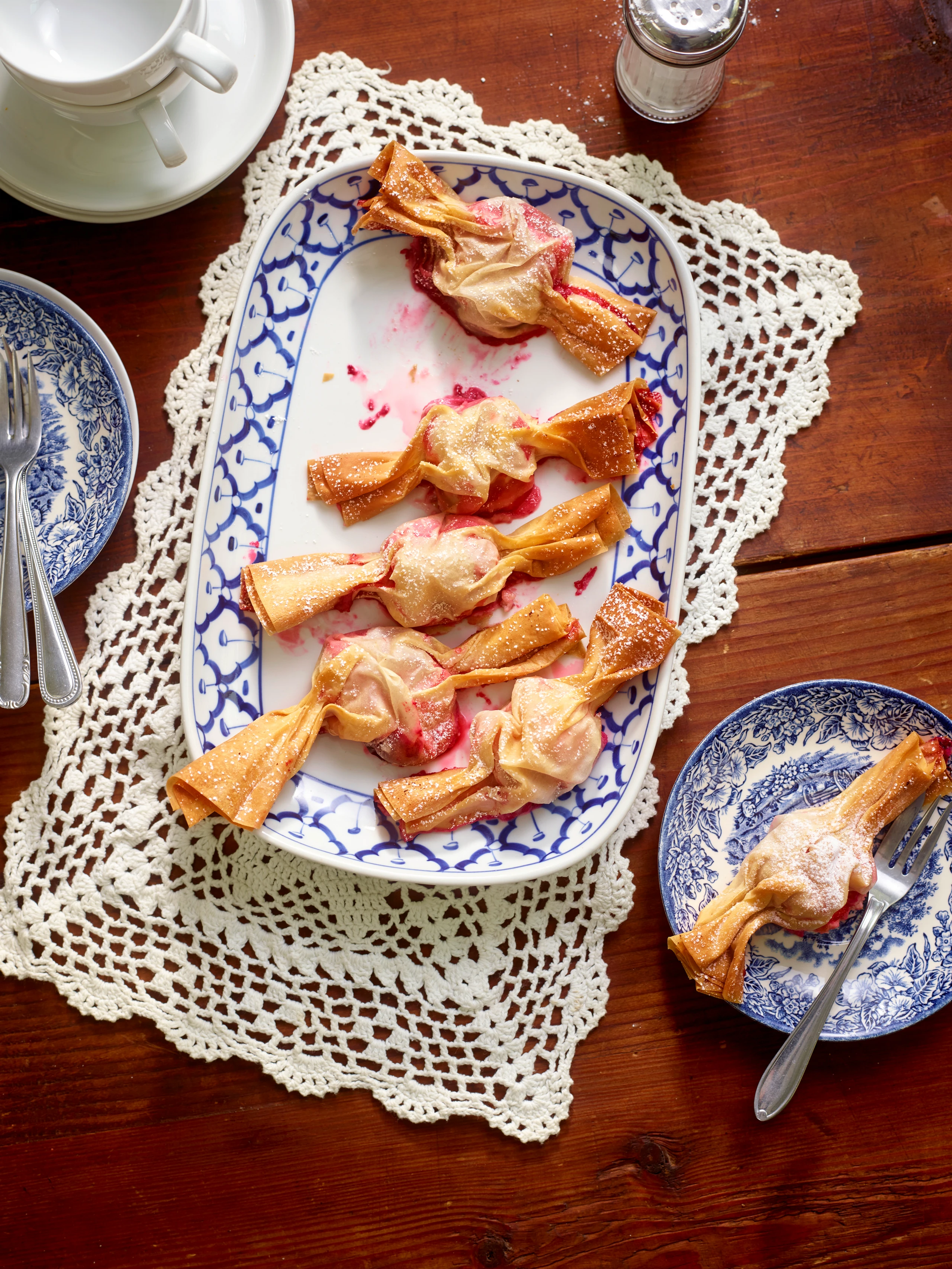 Strudelteig-Bonbons mit Zwetschken