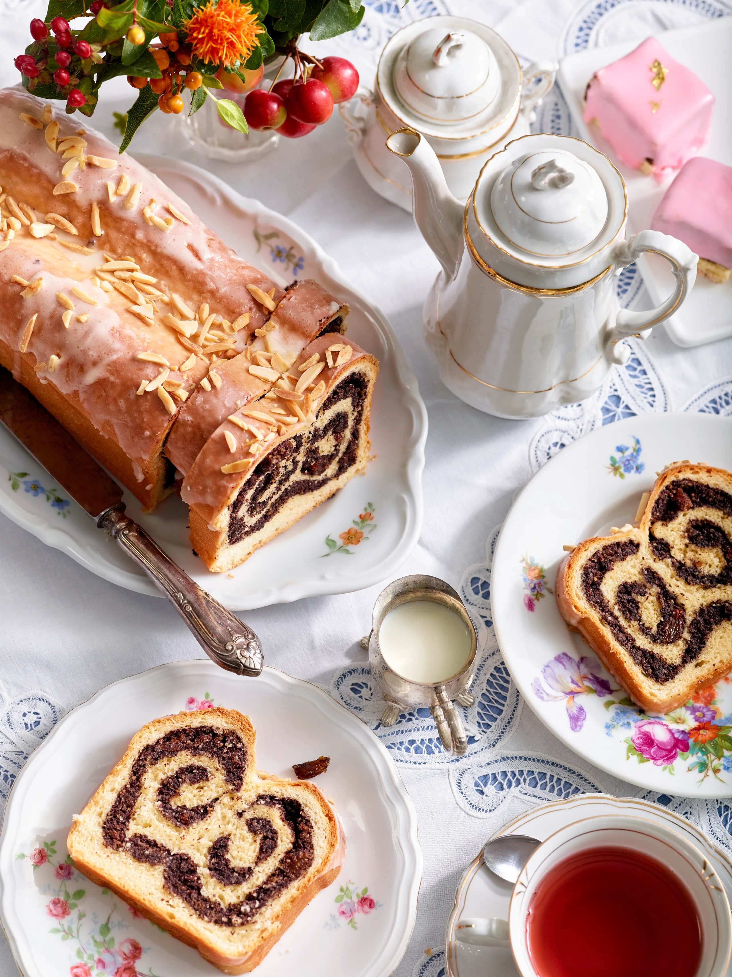 Potitze mit Mohnfülle