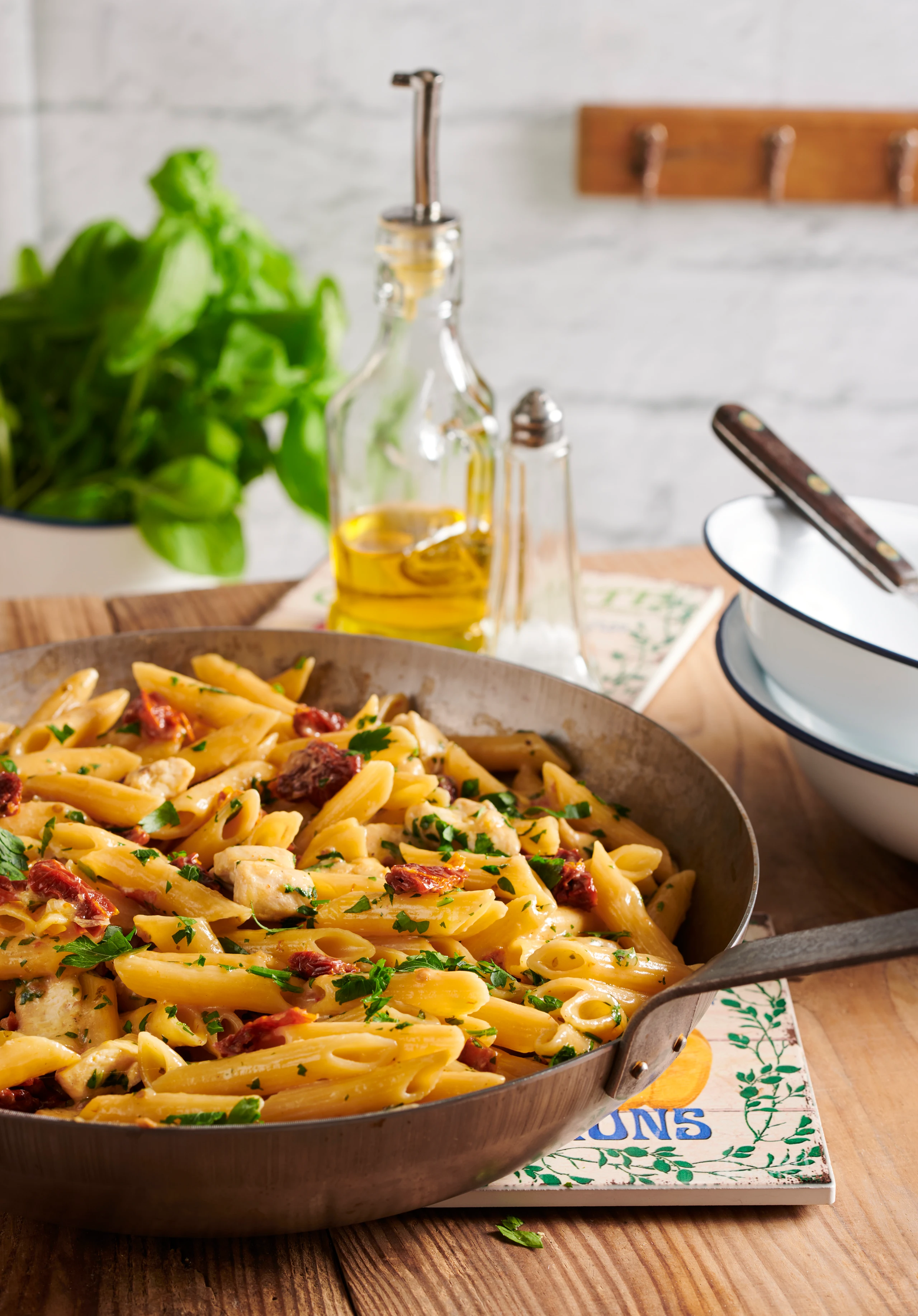 Alles-aus-einer-Pfanne-Pasta mit Huhn