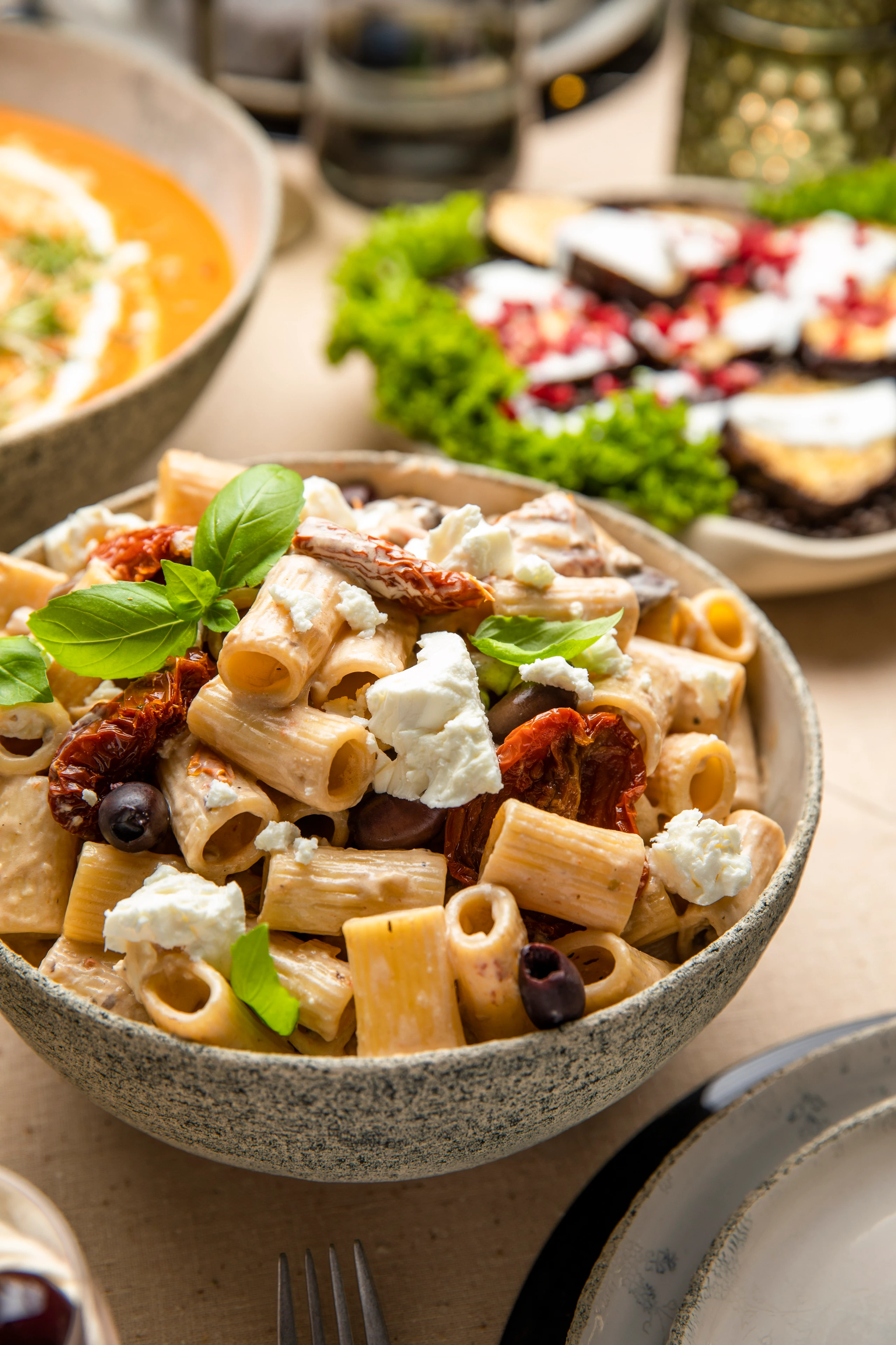 Cremige Rigatoni mit Champignons